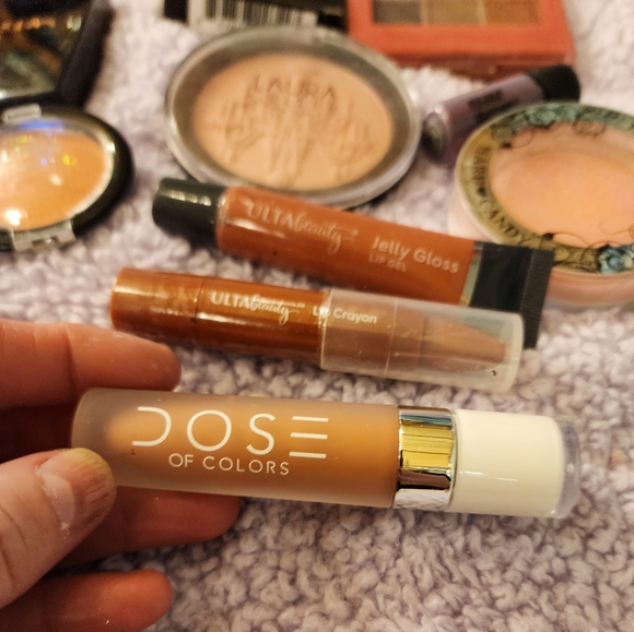 Multiple makeup kit - Picture 2 of 16